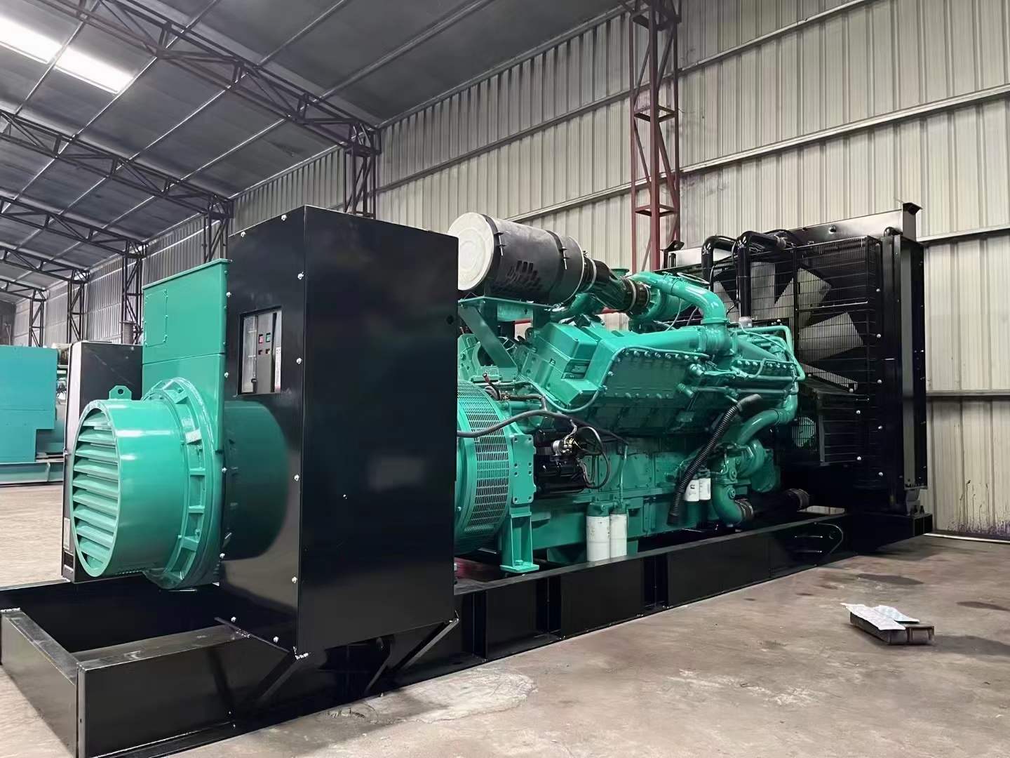 友好如何降低 800kW 柴油发电机输出电流的波动？
