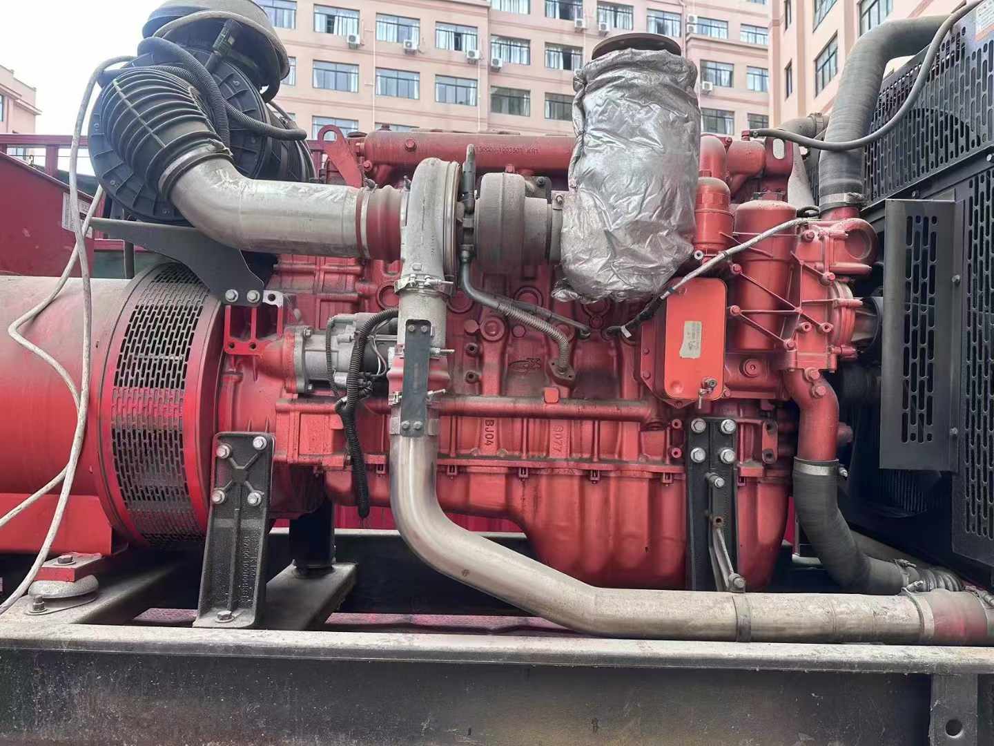友好如何选择适合 600kW 柴油发电机组的过载保护器？